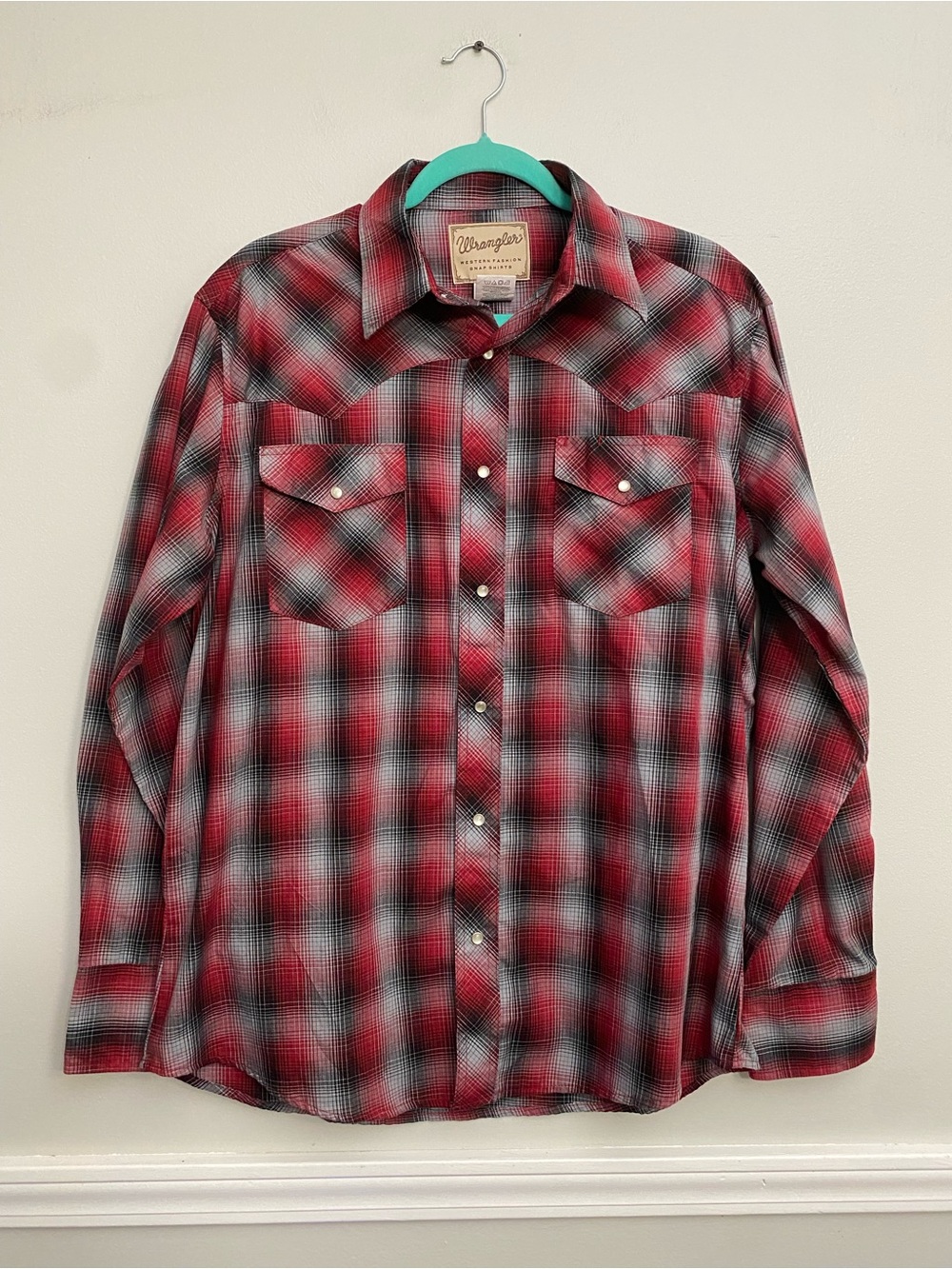 Men’s Wrangler Western Pearl Snap Red and Black - L